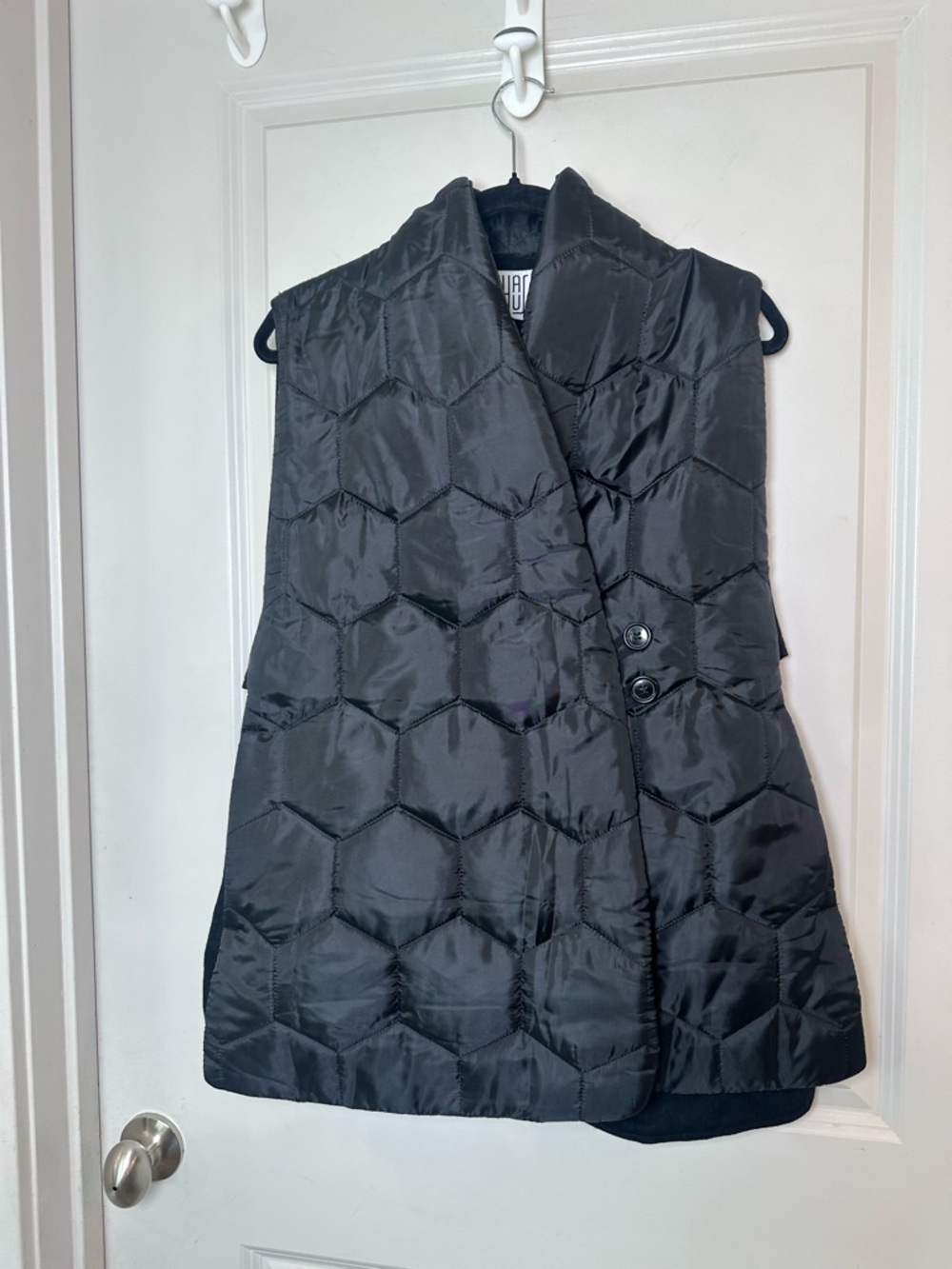REIFHaus Quilted Asymmetrical Lightweight Black Minimalist Luxury Vest, Medium
